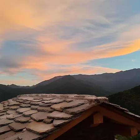 La Montagne Enchantee شقة